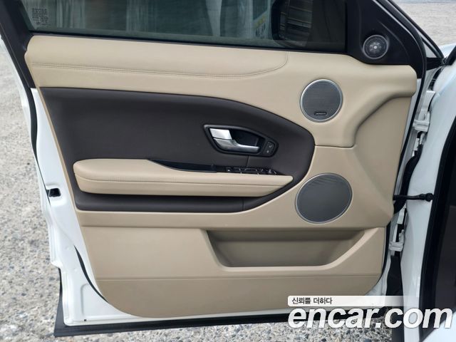 Land Rover Range Rover Evoque 2017 — photo 10