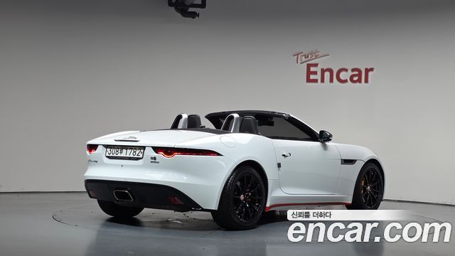 Jaguar F-TYPE 2020 — photo 2