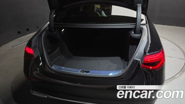 Mercedes-Benz S-Class 2026 — photo 31