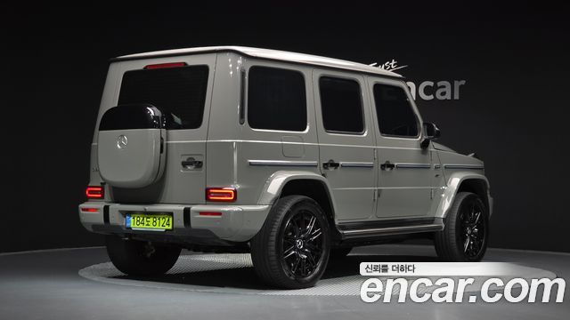 Mercedes-Benz G-Class 2025 — photo 2