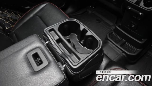 Jeep Wrangler 2022 — photo 12