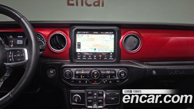 Jeep Wrangler 2022 — photo 20