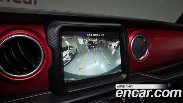 Jeep Wrangler 2022 — photo 22