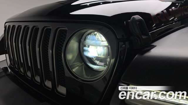 Jeep Wrangler 2022 — photo 8