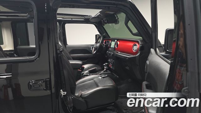 Jeep Wrangler 2022 — photo 16
