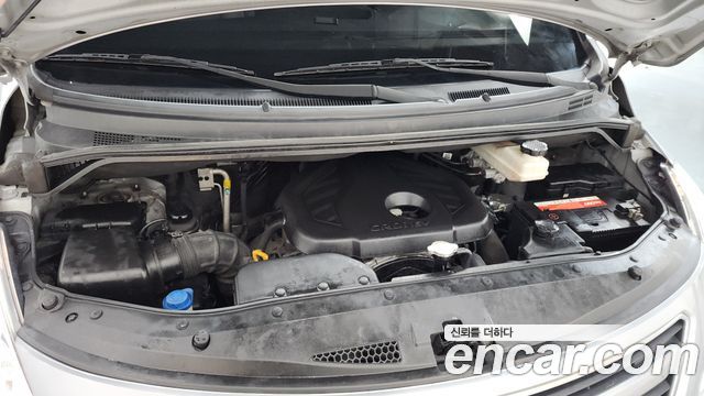 Hyundai Starex 2017 — photo 6