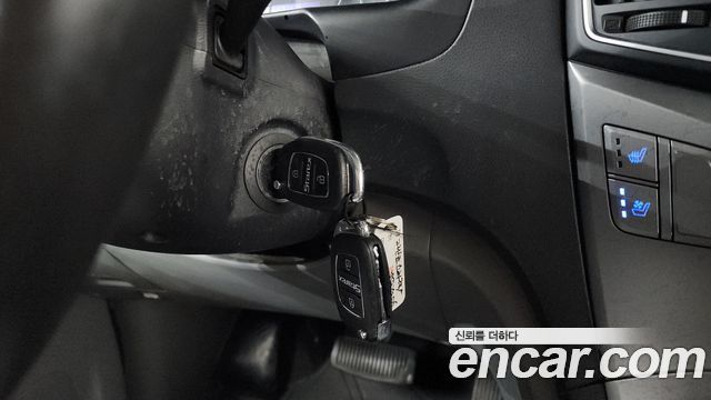 Hyundai Starex 2017 — photo 14