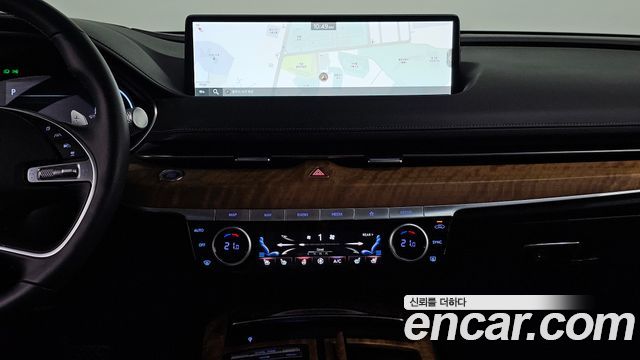 Genesis G80 2022 — photo 20
