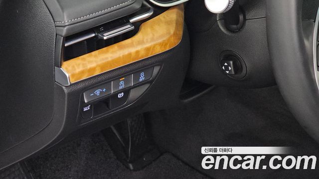 Genesis G80 2022 — photo 27