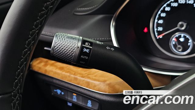 Genesis G80 2022 — photo 32
