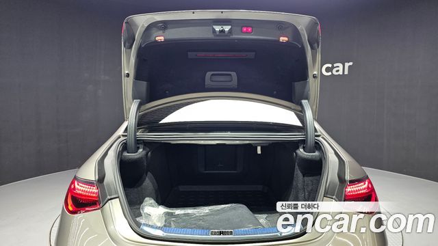 Mercedes-Benz S-Class 2021 — photo 20