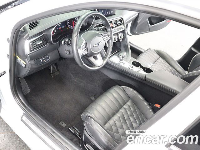 Genesis G70 2019 — photo 16