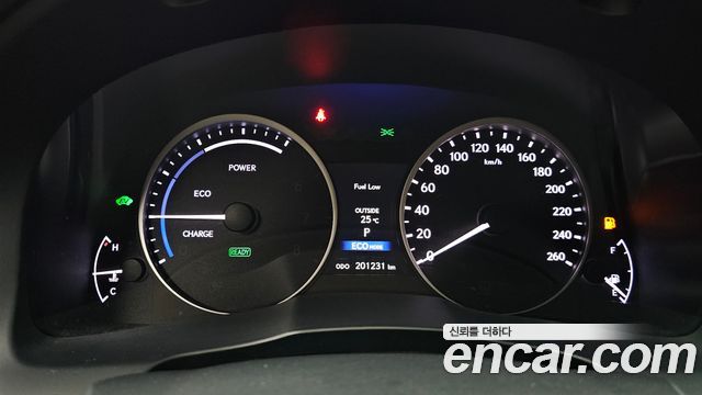 Lexus ES 2013 — photo 8