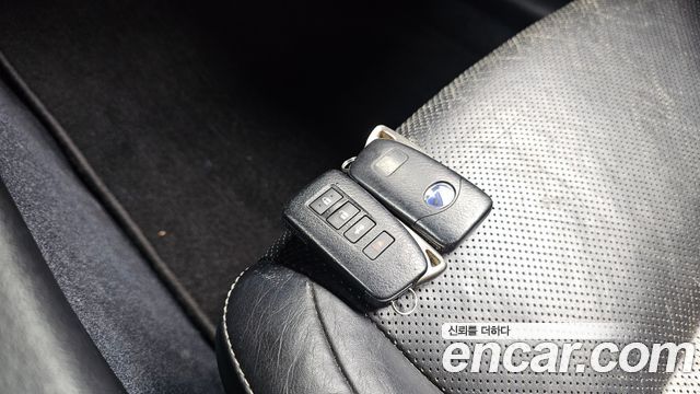 Lexus ES 2013 — photo 17