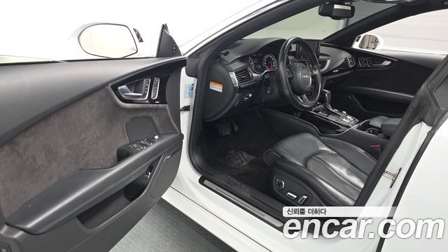 Audi A7 2017 — photo 10