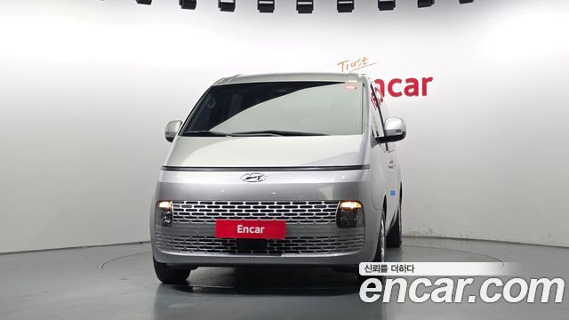 Hyundai Staria 2022 — photo 3