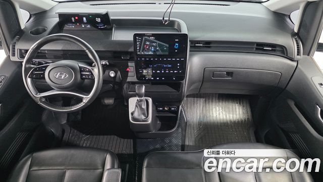 Hyundai Staria 2022 — photo 10