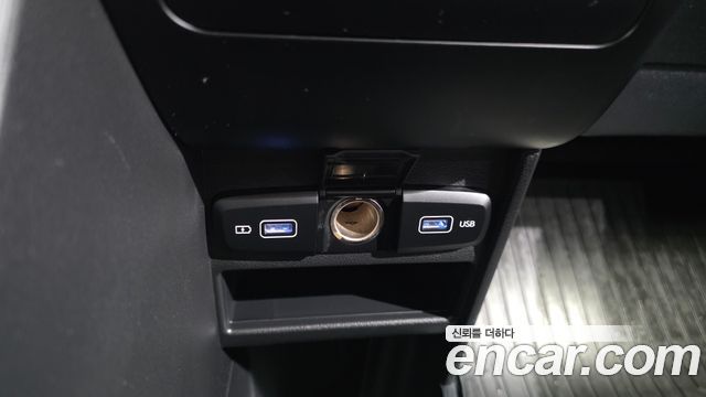 Hyundai Staria 2022 — photo 19