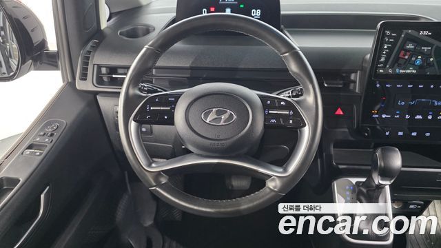 Hyundai Staria 2022 — photo 22