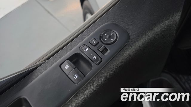 Hyundai Staria 2022 — photo 32