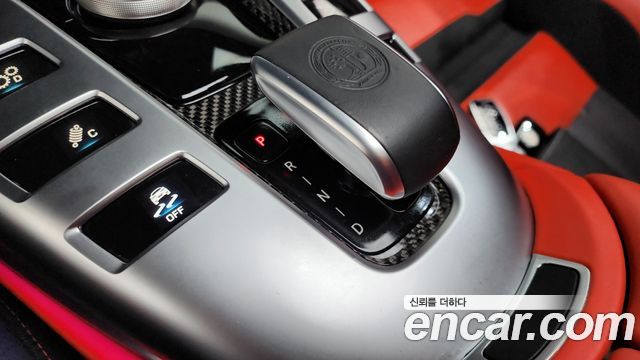 Mercedes-Benz AMG GT 2020 — photo 12