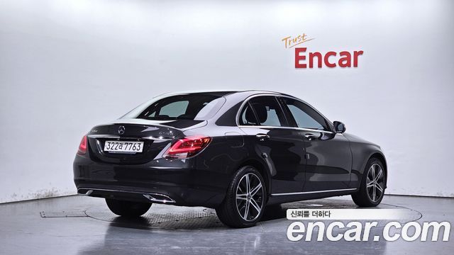 Mercedes-Benz C-Class 2020 — photo 2
