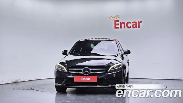Mercedes-Benz C-Class 2020 — photo 3