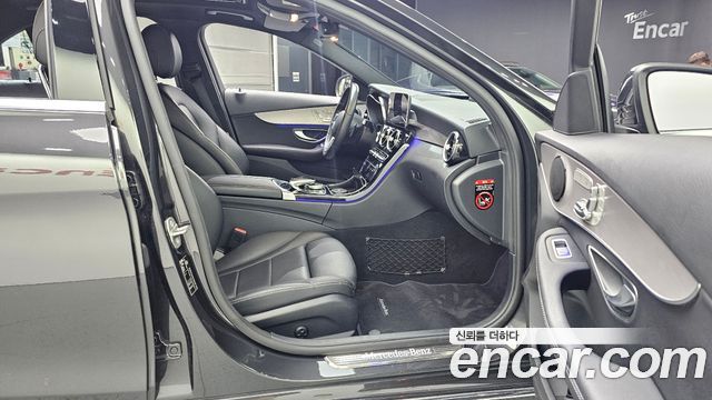Mercedes-Benz C-Class 2020 — photo 17