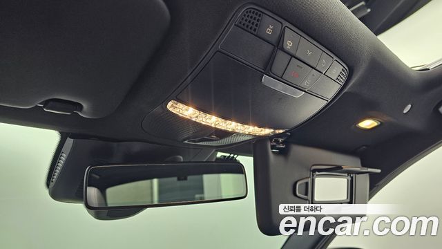 Mercedes-Benz C-Class 2020 — photo 23