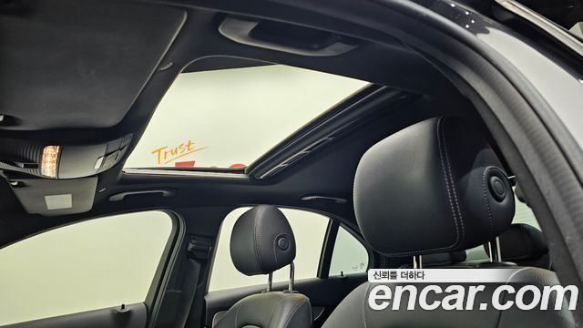 Mercedes-Benz C-Class 2020 — photo 25