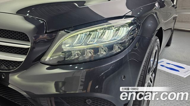 Mercedes-Benz C-Class 2020 — photo 8