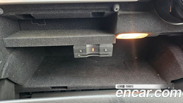 Mercedes-Benz C-Class 2020 — photo 27