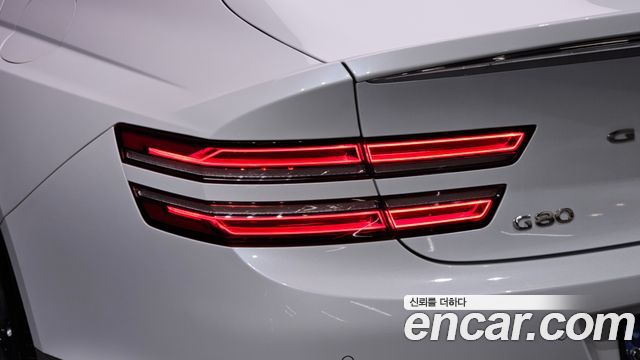 Genesis G80 2022 — photo 9