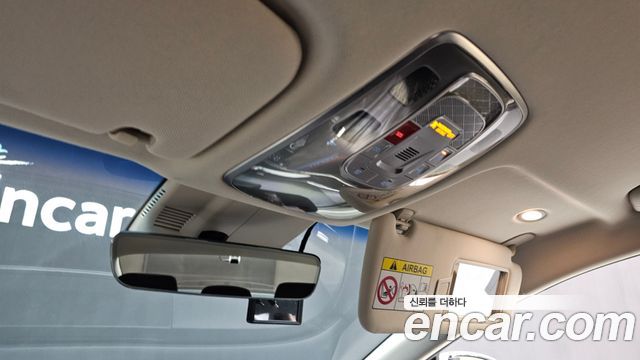 Genesis G80 2022 — photo 31