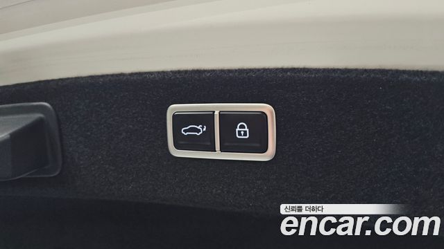Genesis G80 2022 — photo 35