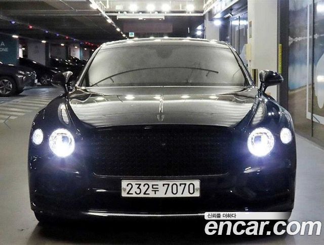 Bentley Flying Spur 2021 — photo 2