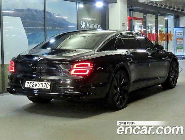 Bentley Flying Spur 2021 — photo 4