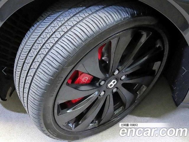 Bentley Flying Spur 2021 — photo 20