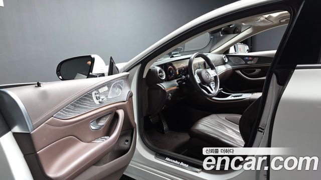 Mercedes-Benz CLS-Class 2021 — photo 10