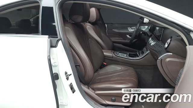 Mercedes-Benz CLS-Class 2021 — photo 11