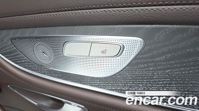 Mercedes-Benz CLS-Class 2021 — photo 19