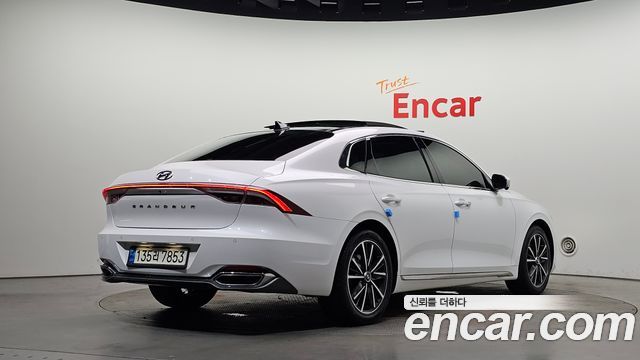 Hyundai Grandeur 2022 — photo 2
