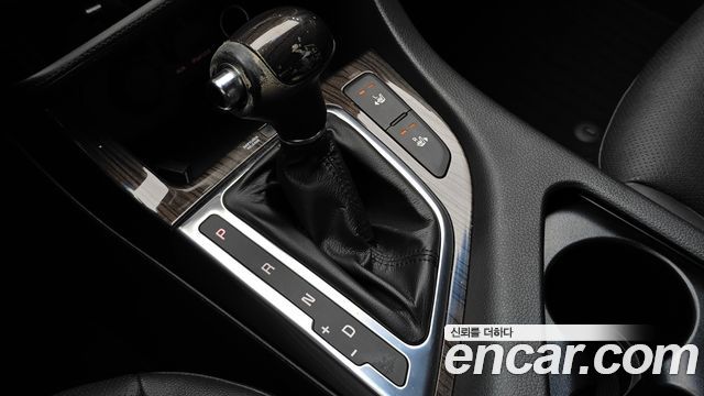 Kia K5 2015 — photo 9