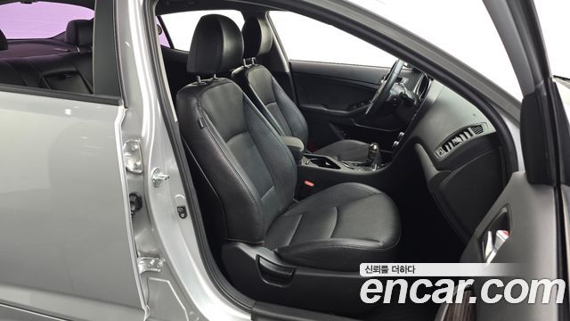 Kia K5 2015 — photo 12