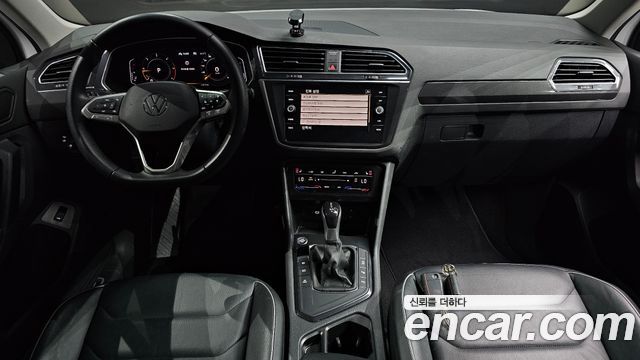 Volkswagen Tiguan 2022 — photo 7