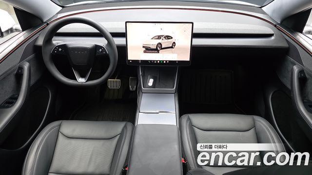 Tesla Model Y 2025 — photo 10