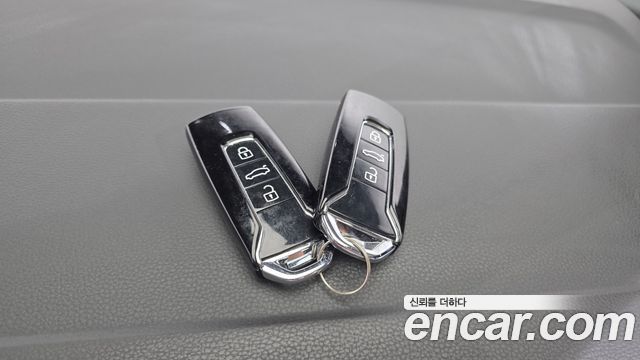 Volkswagen Touareg 2024 — photo 24