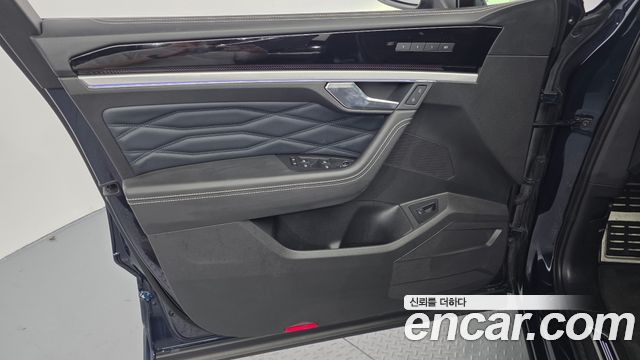 Volkswagen Touareg 2024 — photo 14