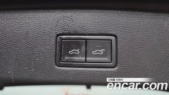 Volkswagen Touareg 2024 — photo 27