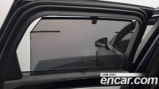 Volkswagen Touareg 2024 — photo 29